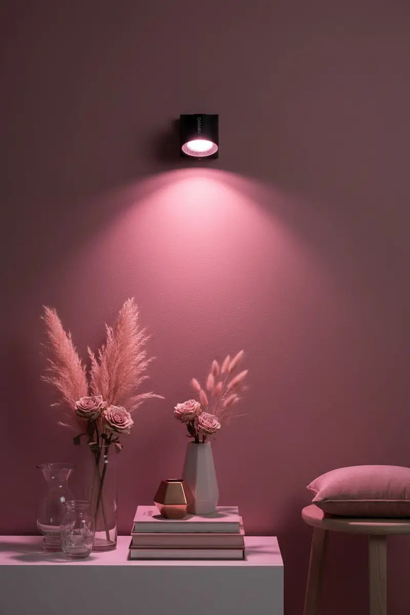 Lampe murale Nerova LED lumière rose ambiance décorative intérieur design